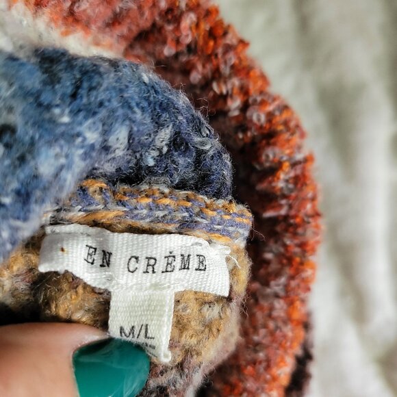 EN CREME Cropped Sweater - Size M/L - Picture 2 of 4